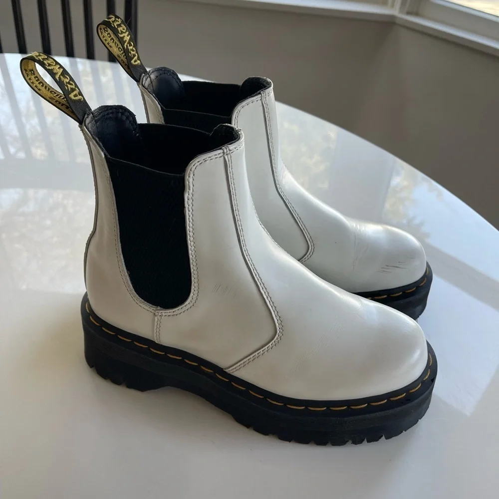 Dr Martens 2976 Platform Leather Chelsea Boot White - 7